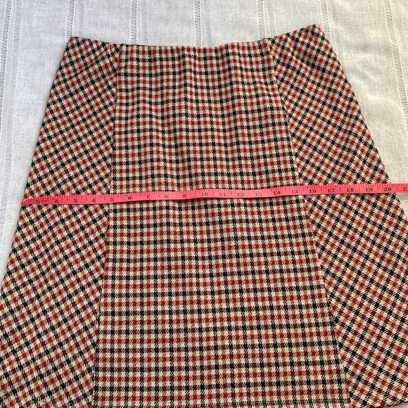 J. Jill houndstooth knee length skirt. - Picture 7 of 10